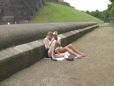 افعل أفلام سكس عربي وأجنبي بأثدي ما تريد