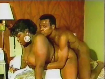 مثير سكس اجنبي مترجم للعربية شقراء القفز على الديك