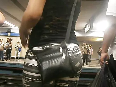 كبير سكس أجنبية مترجمة المعتوه فاتنة رش مع القذف