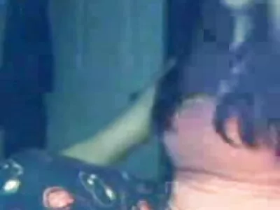 اللسان لطيف في مقاطع سكس اجنبي وعربي الحمام