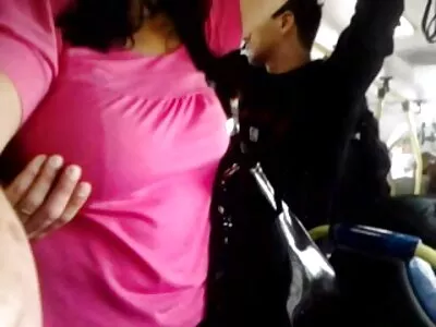 الزوجة تعطي اللسان العميق مقاطع سكس عربي واجنبي وتحصل على حمولة في فمها