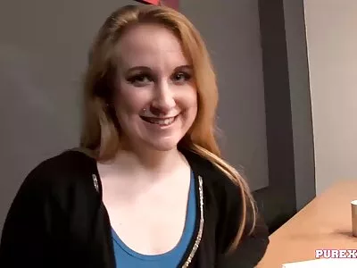 يوافق مراهق بريء على أن سكس اجنبي مدبلج يمارس الجنس على الفيديو