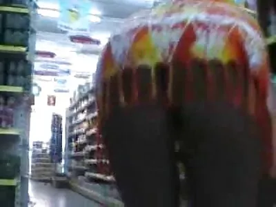 أنا كزة سكس اجنبي مترجم عربي جديد ديكي في أعماقها