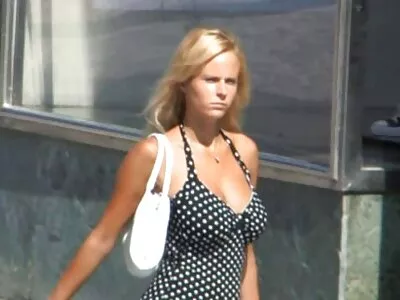 باستخدام اكبر موقع سكس اجنبي مترجم حلمته الضخمة لجعله نائب الرئيس