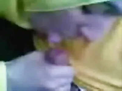امرأة سمراء سكس اجنبي جديد مترجم الساخنة تمتص الديك والجنس الشرجي