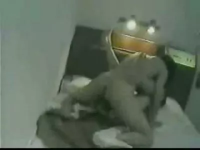 تتمتع امرأة سمراء الديك ويحصل على سكس اجنبي مع عربي نائب الرئيس على وجهها