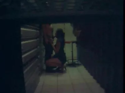 لطيفة جنس عربي اجنبي deepthroat الهواة اللسان